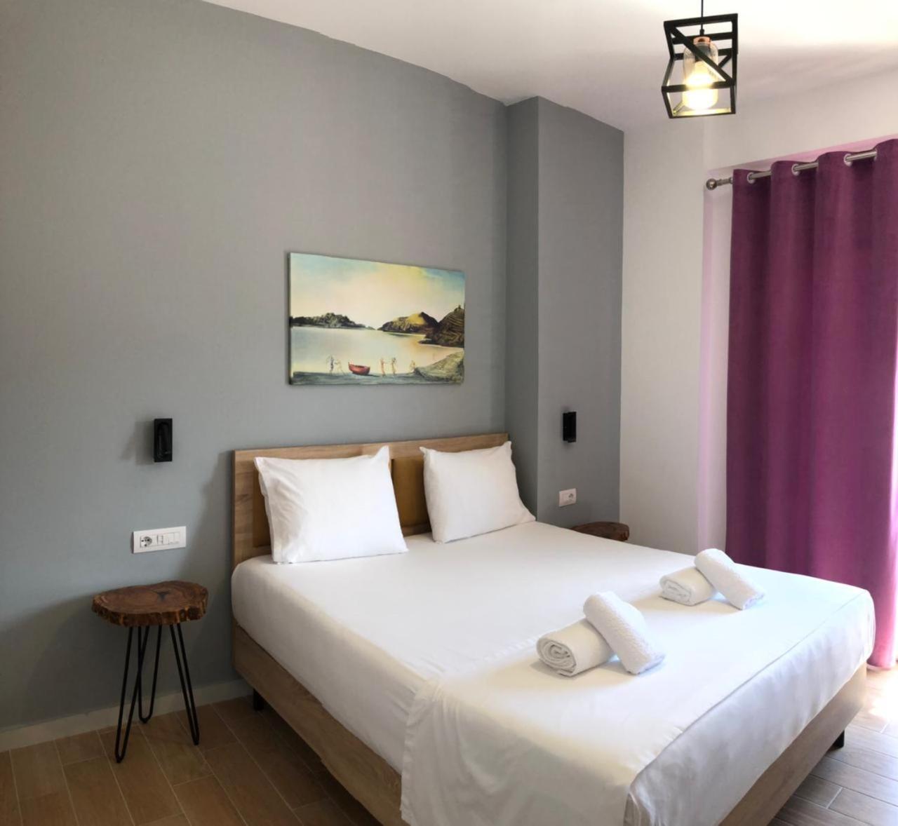 Vial Rooms Himare Room photo